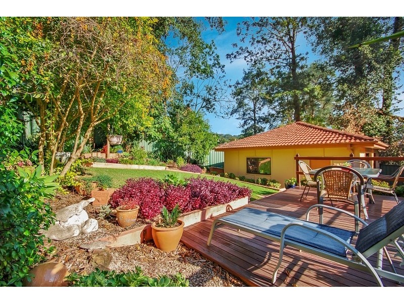 8 Paperbark Close, Wyoming NSW 2250