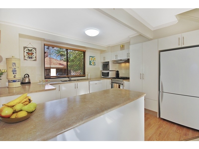 8 Paperbark Close, Wyoming NSW 2250