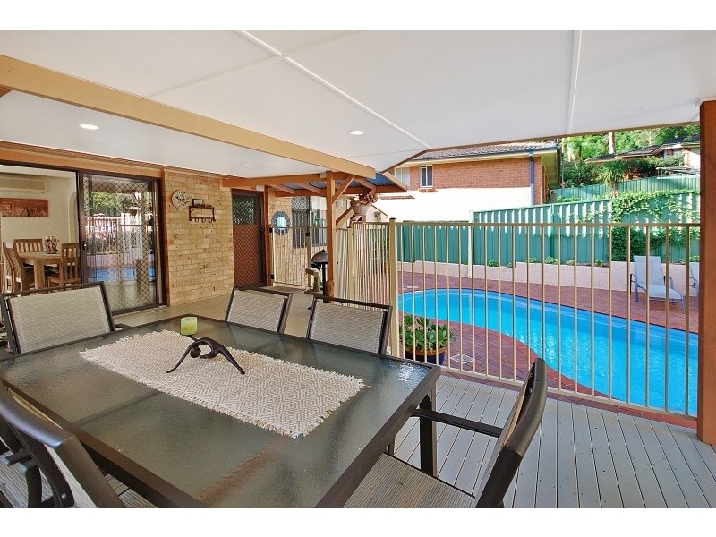 8 Paperbark Close, Wyoming NSW 2250