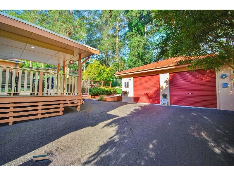 8 Paperbark Close, Wyoming NSW 2250