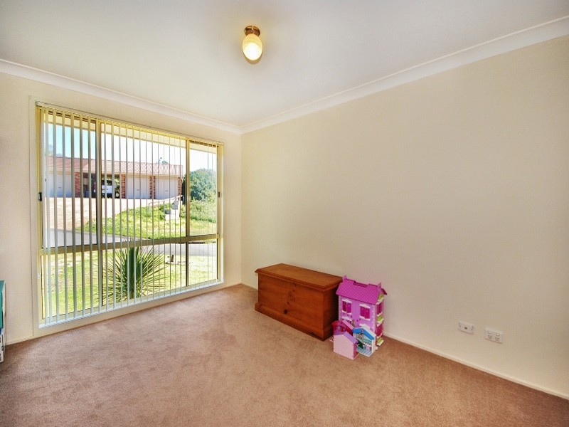 1 Lang Close, Kariong NSW 2250