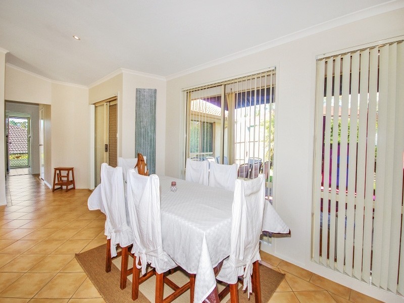 1 Lang Close, Kariong NSW 2250