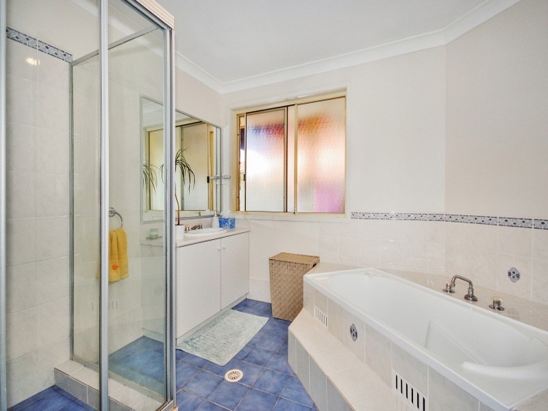 1 Lang Close, Kariong NSW 2250