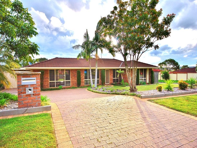 1 Lowe Place, Kariong NSW 2250