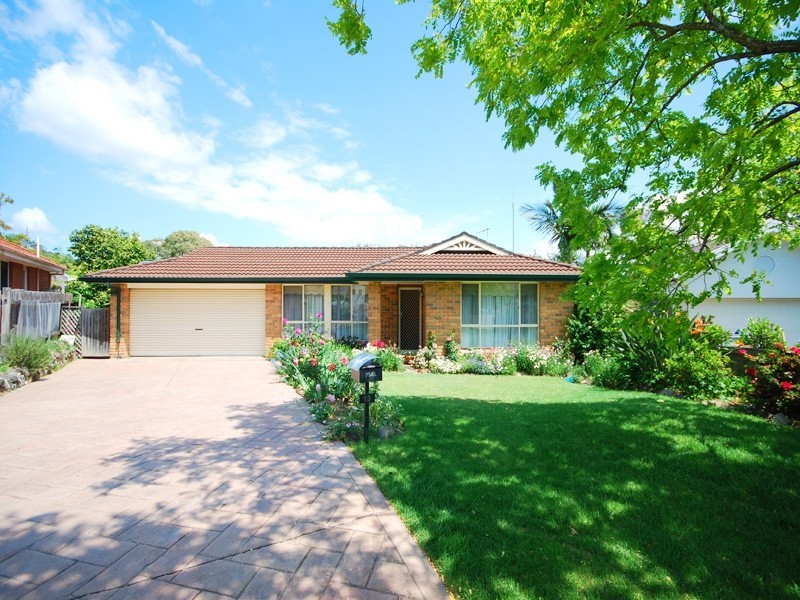 13 Lowe Place, Kariong NSW 2250