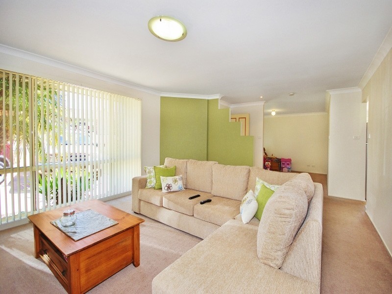 1 Lang Close, Kariong NSW 2250