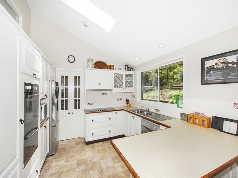 15b Paperbark Close, Wyoming NSW 2250