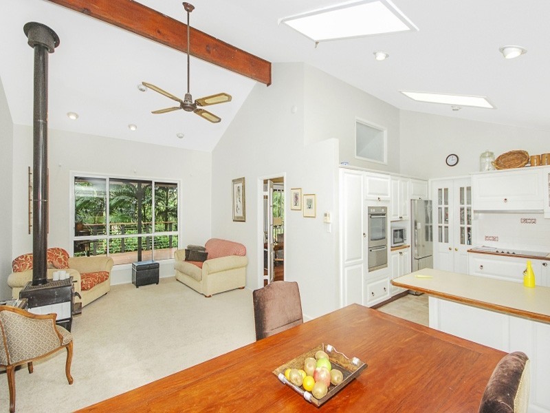 15b Paperbark Close, Wyoming NSW 2250