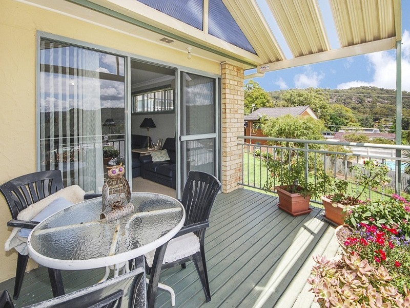 5a Margaret Street, Point Clare NSW 2250