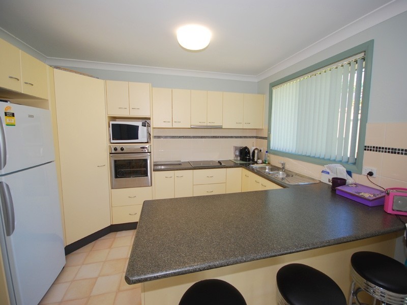 5a Margaret Street, Point Clare NSW 2250