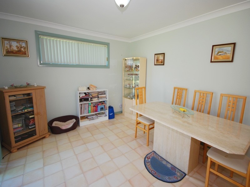 5a Margaret Street, Point Clare NSW 2250