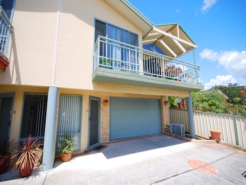 5a Margaret Street, Point Clare NSW 2250
