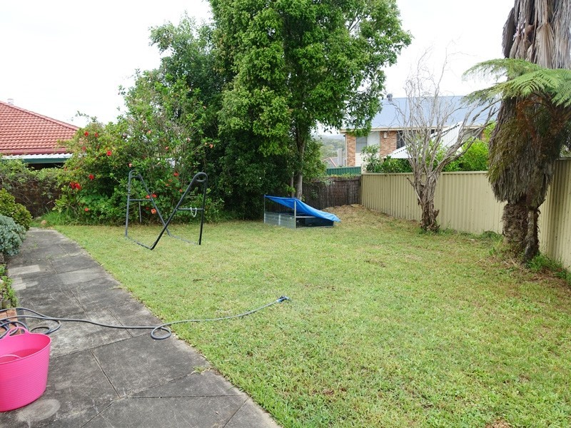 33 Truscott Avenue, Kariong NSW 2250