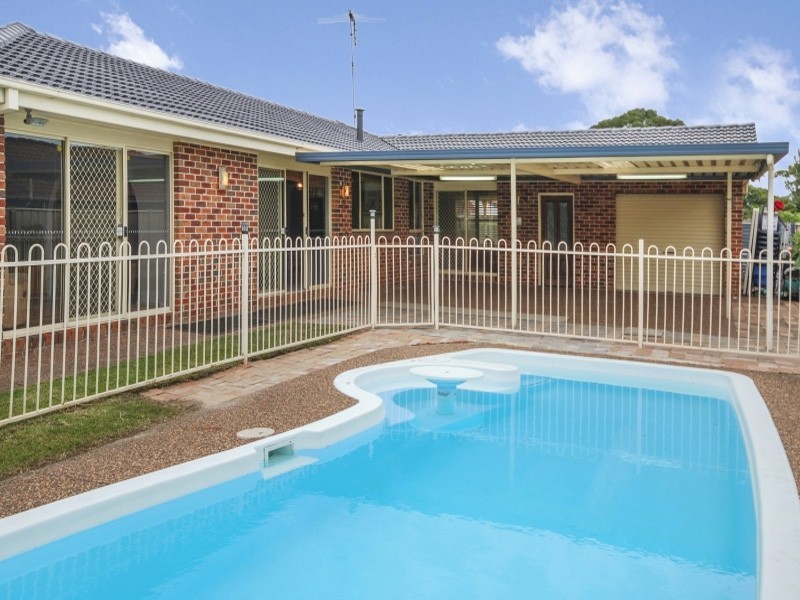 11 Portelli Avenue, Kariong NSW 2250