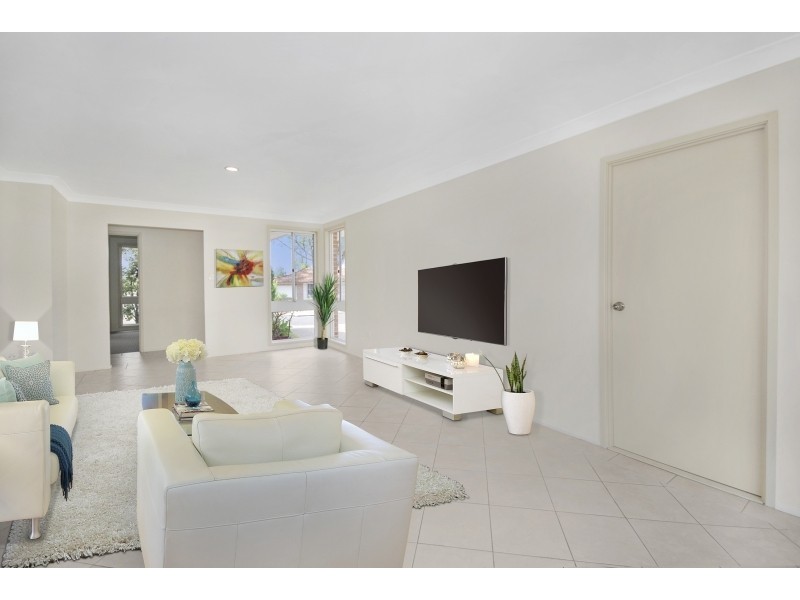 12 Brittany Crescent, Kariong NSW 2250