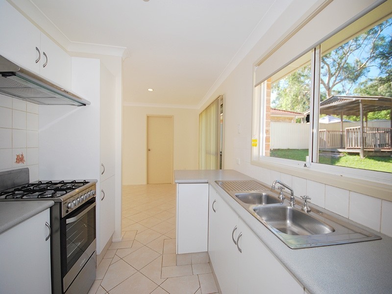 12 Brittany Crescent, Kariong NSW 2250