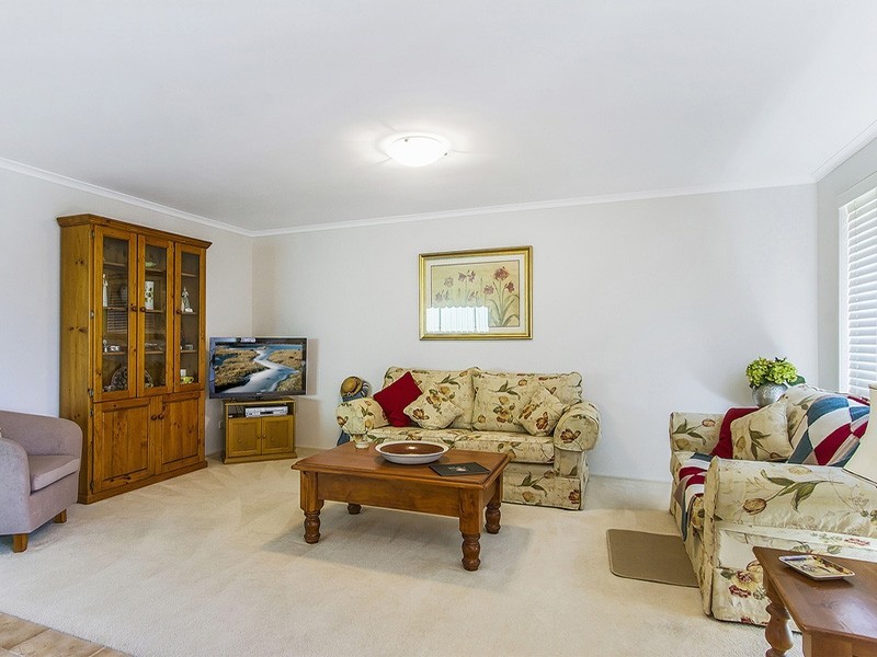 39 Hempstalk Crescent, Kariong NSW 2250