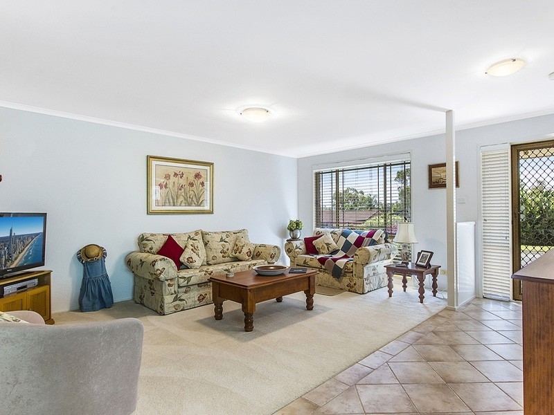 39 Hempstalk Crescent, Kariong NSW 2250