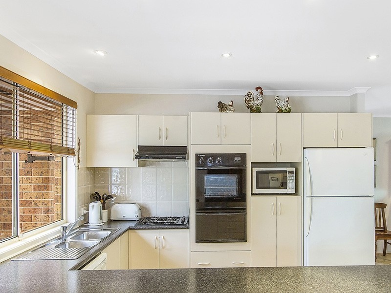 39 Hempstalk Crescent, Kariong NSW 2250