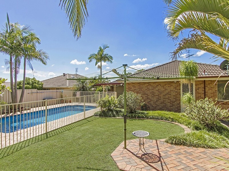 39 Hempstalk Crescent, Kariong NSW 2250