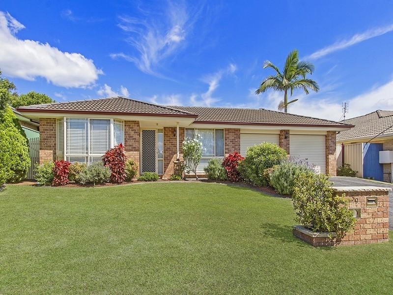 39 Hempstalk Crescent, Kariong NSW 2250