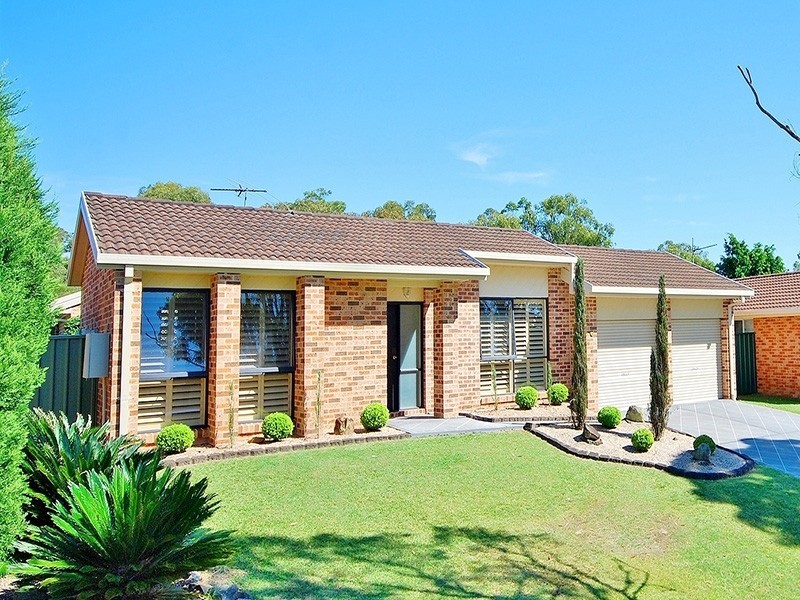 30 Risdon Crescent, Kariong NSW 2250