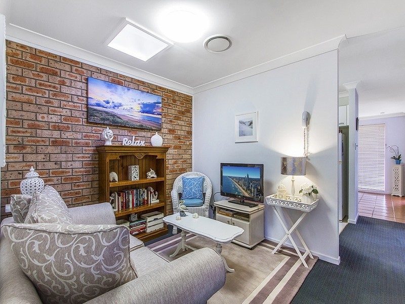1b Graham Place, Kariong NSW 2250