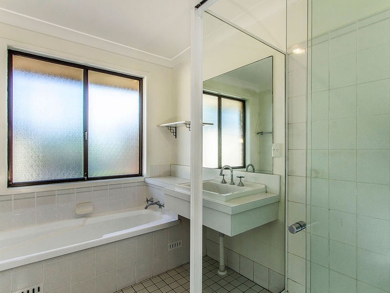 35 Truscott Avenue, Kariong NSW 2250