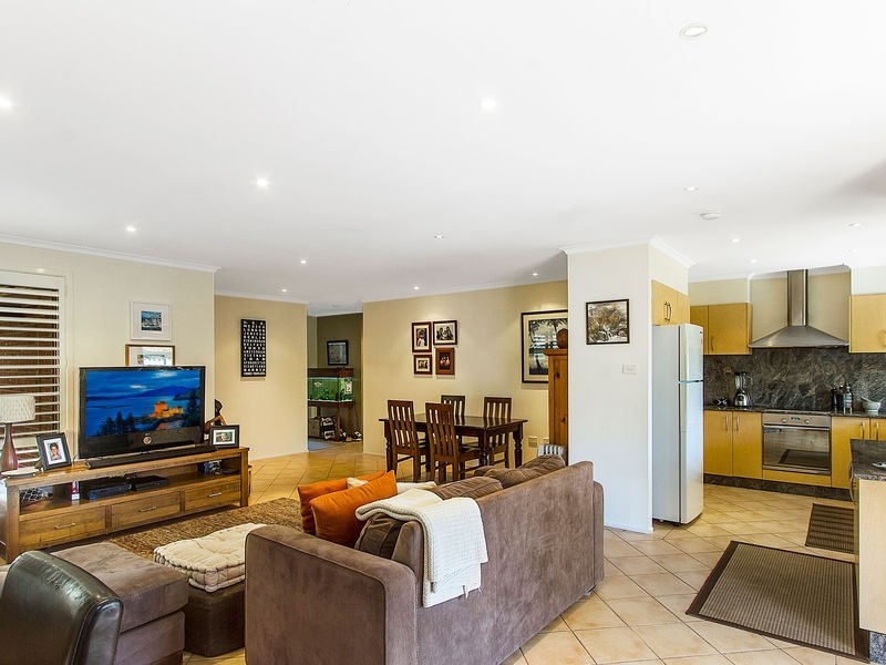 11 Jackson Street, Kariong NSW 2250