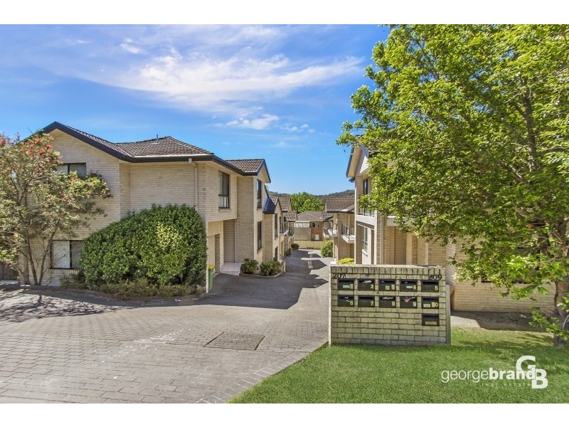 2/207-209 Gertrude Street, North Gosford NSW 2250
