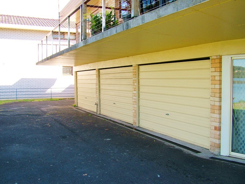 2/12 Sierra Cres, East Gosford NSW 2250