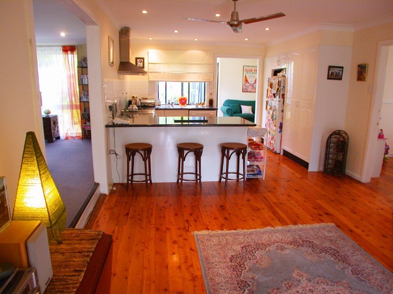 9 Myrtle Rd, Empire Bay NSW 2257