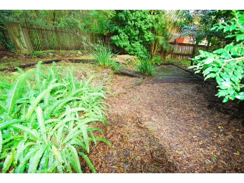 19 Daley Ave, Daleys Point NSW 2257