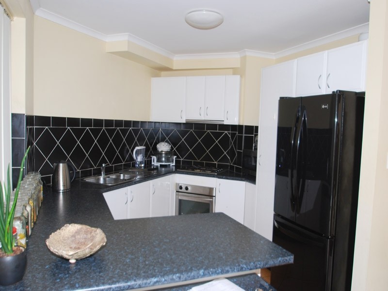 13/12-14 Hills St, Gosford NSW 2250