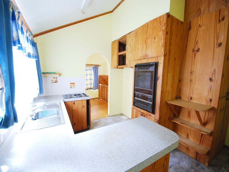 34 Melville St, Kincumber NSW 2251