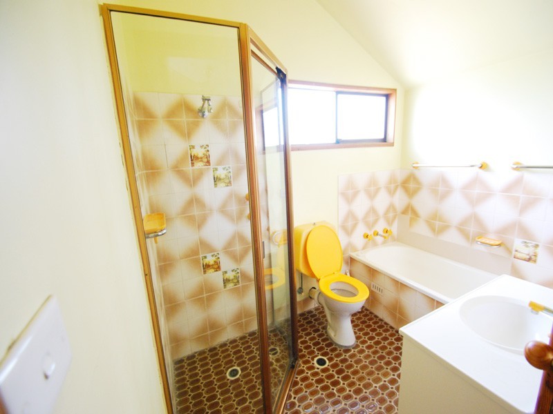 34 Melville St, Kincumber NSW 2251