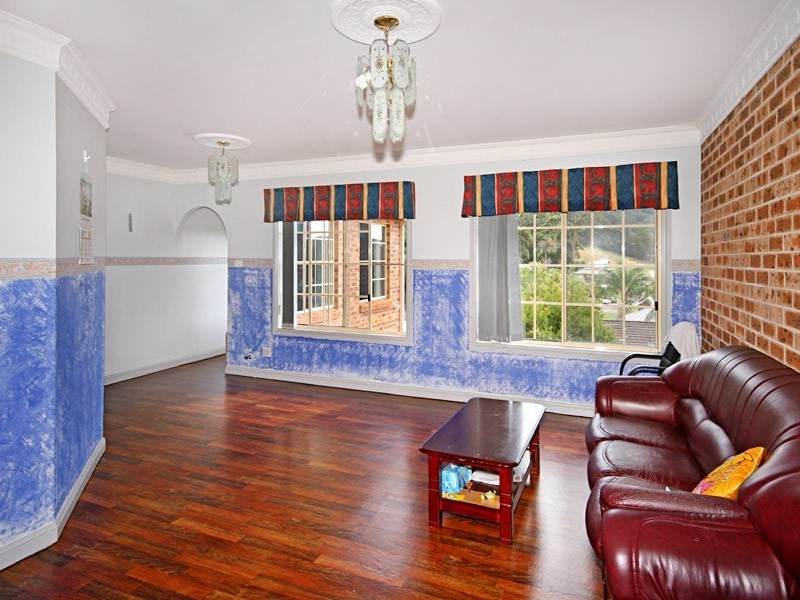 2/6 Kooronya Rd, Kincumber NSW 2251