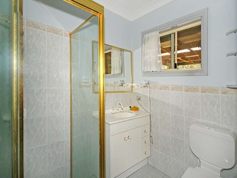 2/6 Kooronya Rd, Kincumber NSW 2251