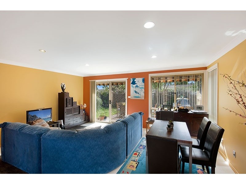 1/37 Davies St, Kincumber NSW 2251