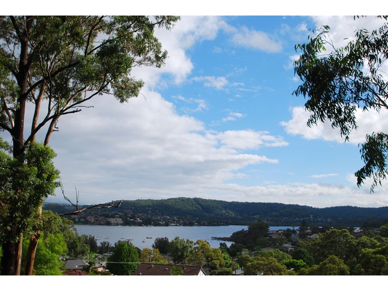 7 Woorara Pde, Green Point NSW 2251