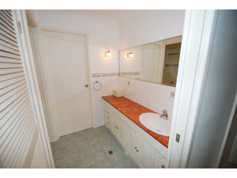 7 Woorara Pde, Green Point NSW 2251