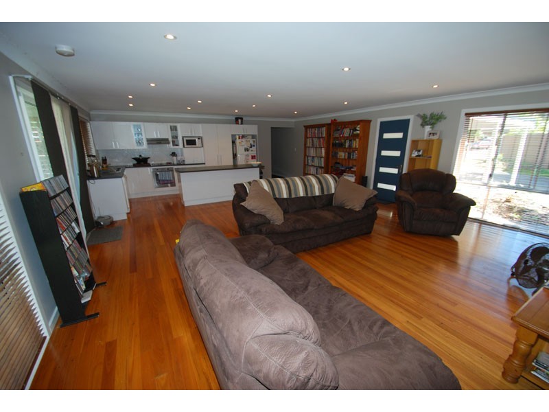7 Broula Cl, Kincumber NSW 2251