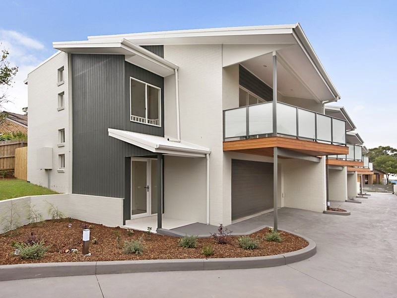 2/5 White St, East Gosford NSW 2250