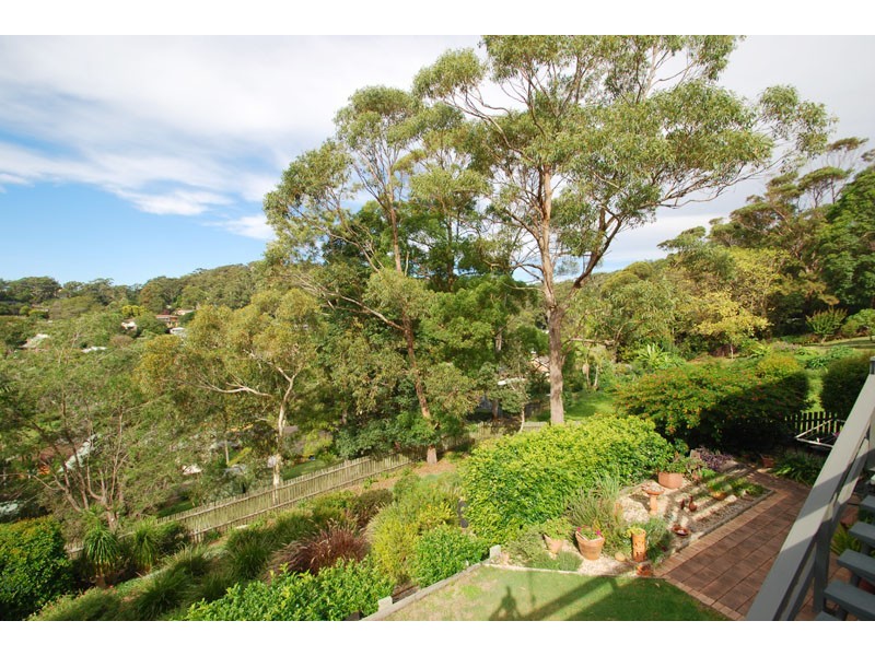 16 Ridgway Rd, Avoca Beach NSW 2251