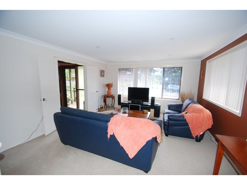 16 Ridgway Rd, Avoca Beach NSW 2251