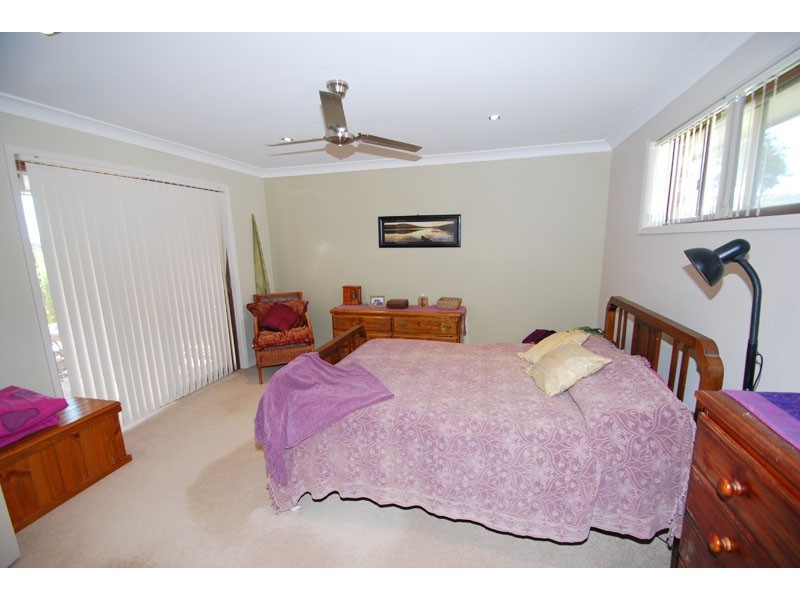 16 Ridgway Rd, Avoca Beach NSW 2251