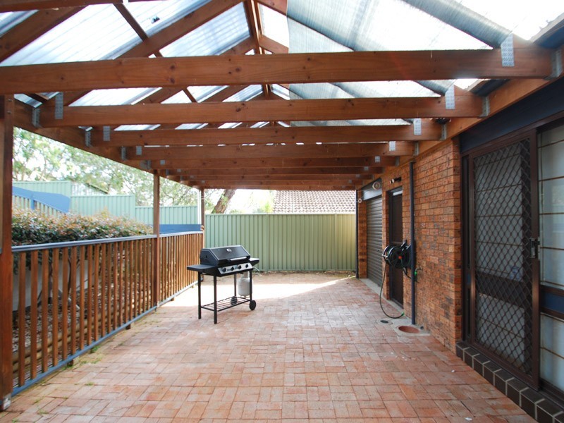 13 Water St, Kincumber NSW 2251