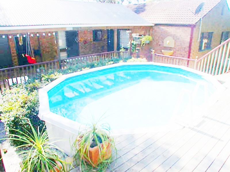 13 Water St, Kincumber NSW 2251
