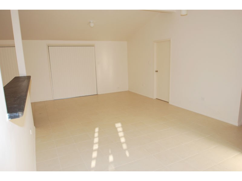 4 Woodfield Rd, Kincumber NSW 2251