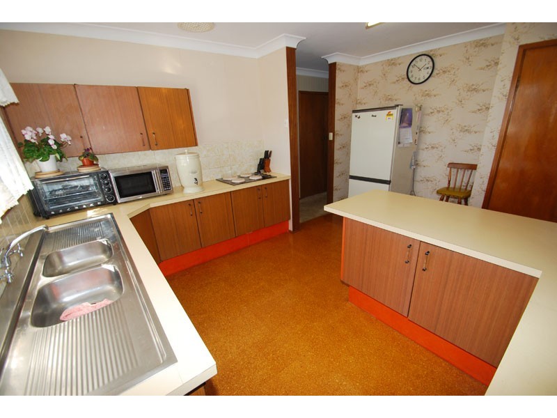 23 Isis St, Wyoming NSW 2250